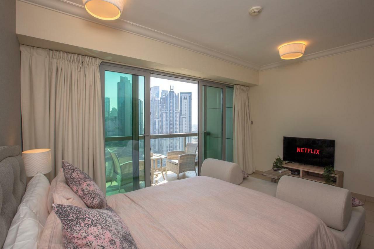 Prime Retreats - Downtown Dubai Apartment Bagian luar foto