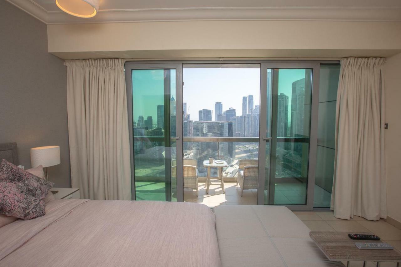 Prime Retreats - Downtown Dubai Apartment Bagian luar foto